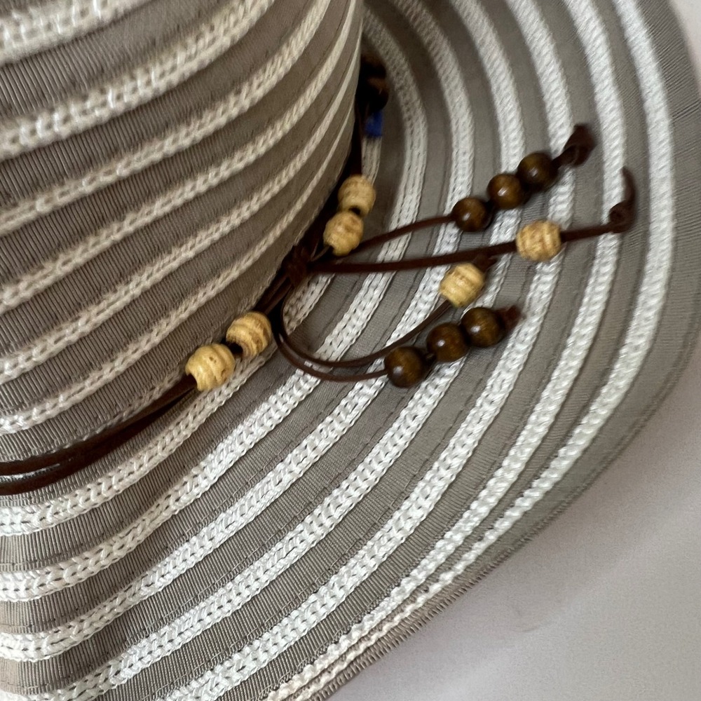 Wallaroo Hat Company Breton Hat Taupe NWT OS UPF 50+ Beaded Tie Detail Fix Bead - Picture 4 of 11